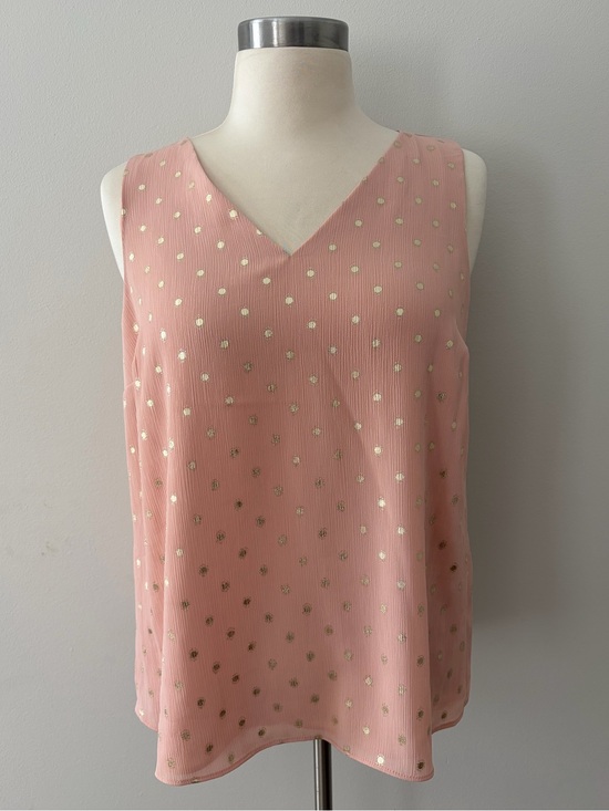 Nine West Tops - Nine West Sleeveless V-Neck Blush Pink Blouse Metallic Gold Polka Dots Sz S